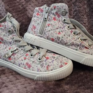 Blowfish Gray Purple and Red Floral Sneakers with Side Zipper Size 1 Kids